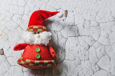 Noel süslemeleri ve hediye kutuları ahşap b arka plan