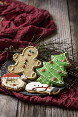 Tahta masada Noel kurabiyeleri