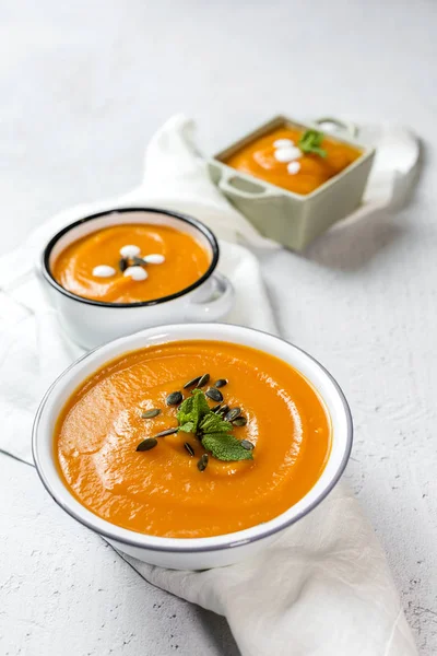 Kase üzerinde krem kabak