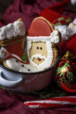 Tahta masada Noel kurabiyeleri