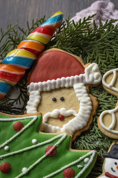 Tahta masada Noel kurabiyeleri