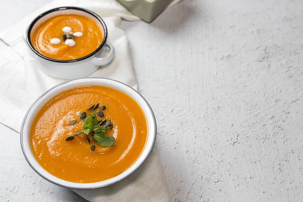 Kase üzerinde krem kabak