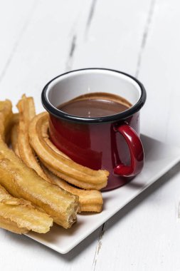 Churros sıcak çikolata ile