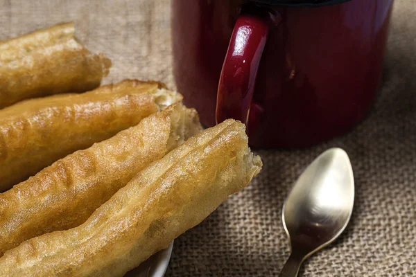 Churros sıcak çikolata ile