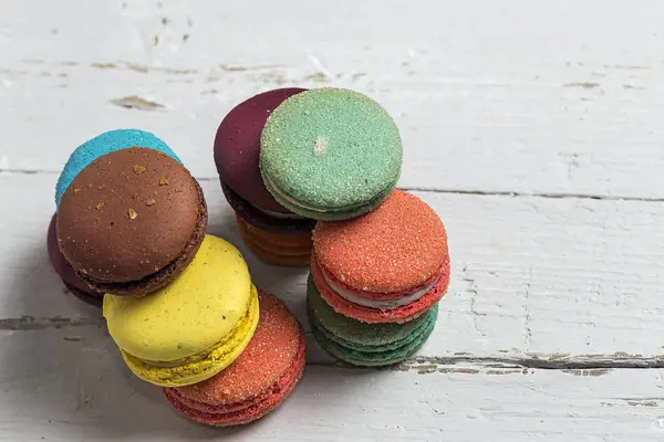 Appetizing colorful macaroons — Stock Photo, Image