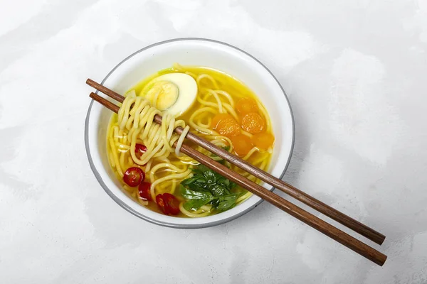 Zelfgemaakte Oosterse Ramen noedels — Stockfoto