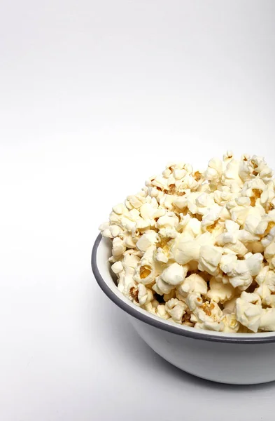 Popcorn on colored backgrounds — Stock Photo, Image