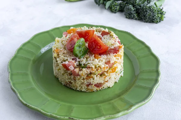 Homemade Vegetarian Couscous Cherry Tomato Zucchini Spinach Carrots Broccoli Healthy — Stockfoto