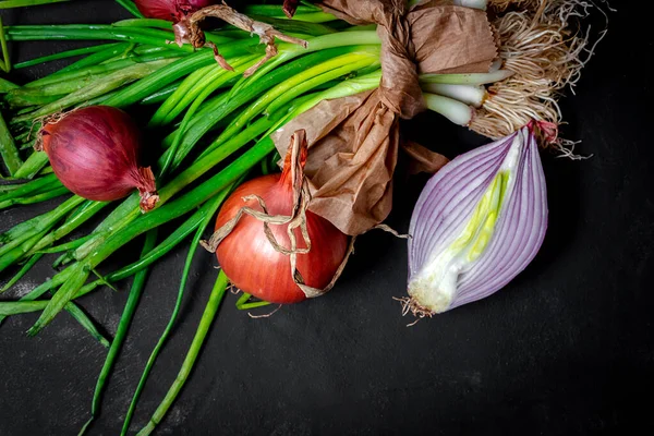 Bawang Merah Dan Putih Segar Pada Background Vegan Food Food — Stok Foto