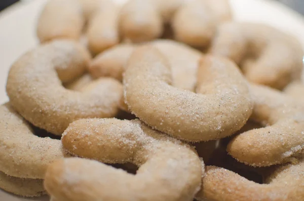 Biscoitos crescentes de baunilha de natal — Fotografia de Stock
