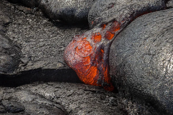 Nahaufnahme von Lavastrom im Lavafeld — Stockfoto