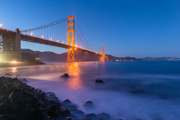 Puente Golden Gate después del atardecer — Foto de Stock