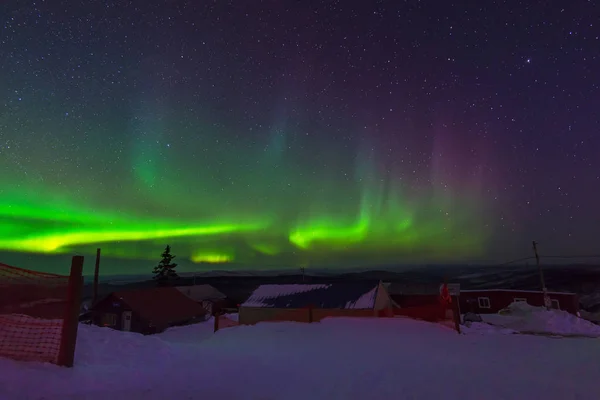 Aurora, incrível luz da natureza no Alasca — Fotografia de Stock