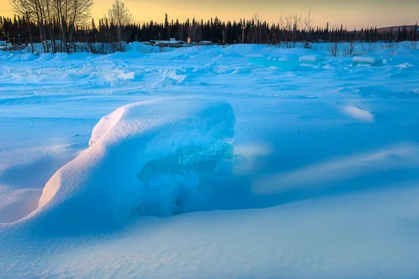 Paisaje de Alaska durante el atardecer en invierno — Foto de Stock