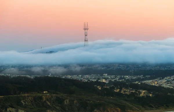 Sutro Tower in the evening — Stock Photo, Image