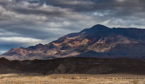 Krajobraz z Death Valley National Park — Zdjęcie stockowe