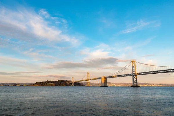 Bay Bridge, landmärke i San Francisco — Stockfoto