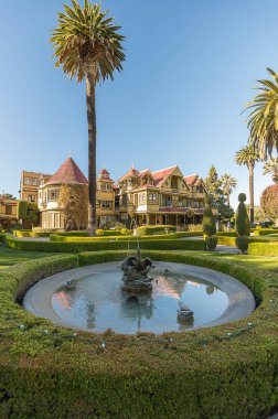 Winchester Mystery House
