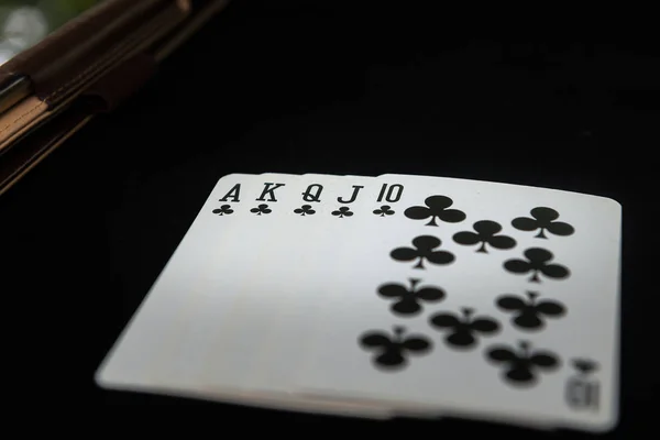 Покерные карты, букмекерский бизнес — стоковое фото