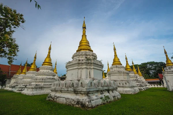 Antik Lanna Tay Pagoda, Tayland