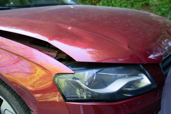 Auto accident involving two cars on a city street - Image — Stok fotoğraf