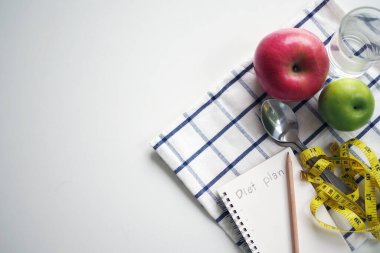 Sağlıklı ve mükemmel şekilli konsept için yemek..