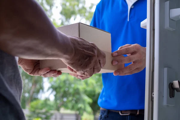 Deliver Packages Recipients Quickly Complete Products Impressive Services — Stock Photo, Image