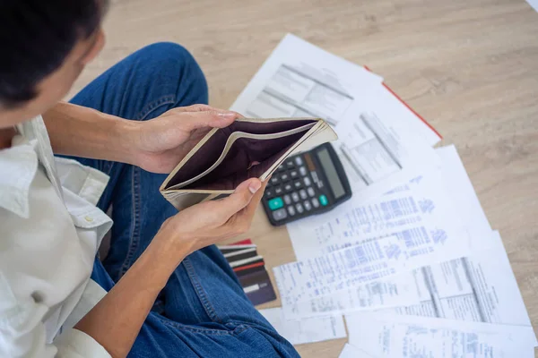 Businessman Who Sitting Floor House Opening Wallet Have Pay Debt — Stock Photo, Image