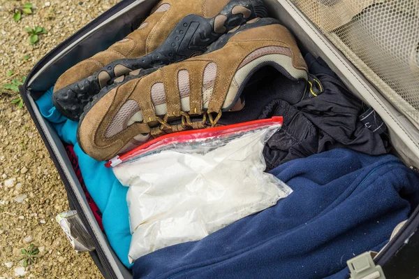 Cocaine find in the suitcase — 스톡 사진