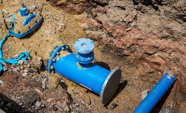 Explosión de tuberías de agua Ingeniería civil — Foto de Stock