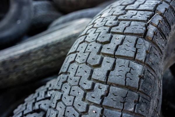 Vieux fond de bande de roulement de pneu — Photo
