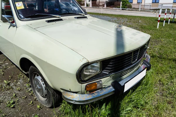 Retro DDR carro da Roménia — Fotografia de Stock