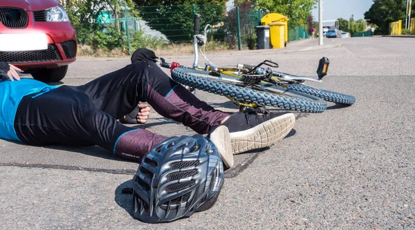Men with Bicycle accident injury