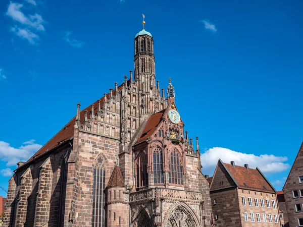 "Frauenkirche "Nürnberg óvárosában — Stock Fotó