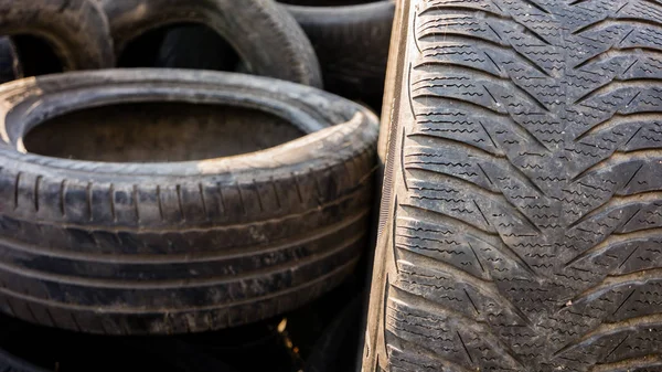 Waste tyres profil background — Stock Photo, Image