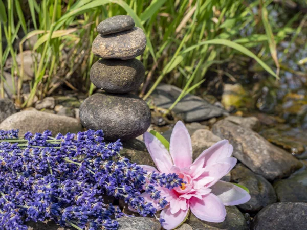 Balance del fondo de las piedras —  Fotos de Stock