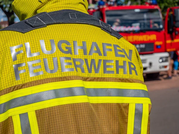 Bomberos aeropuerto de protección contra incendios en Alemania — Foto de Stock