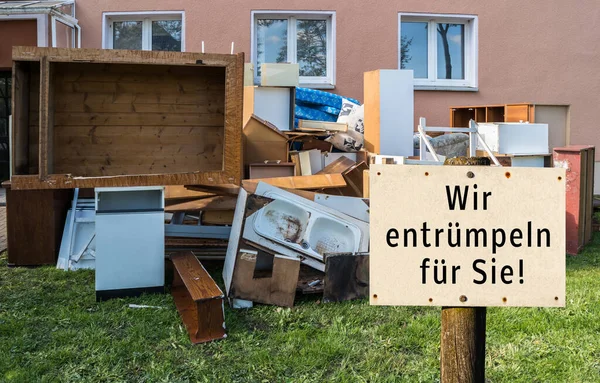 We clear out for you! bulky waste in German — ストック写真