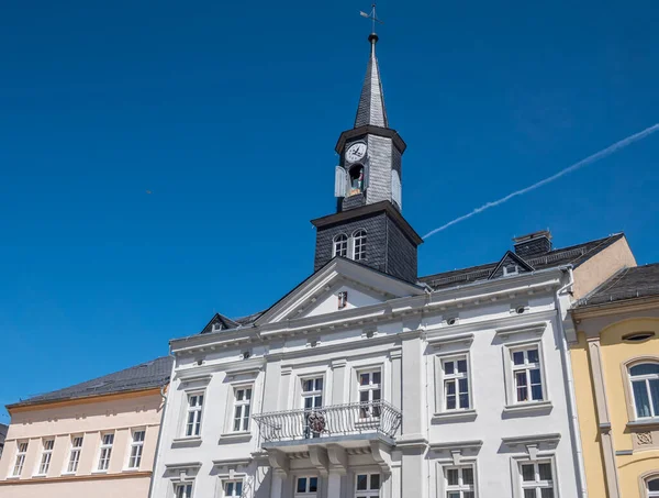 Town Hall with tower of Bad Lobenstein in Thuringia — Stock Photo, Image