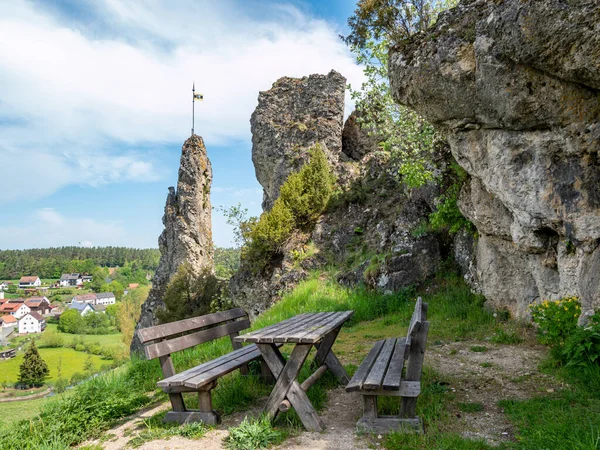 Oblast odpočinku ve Franckém Švýcarsku Německo — Stock fotografie