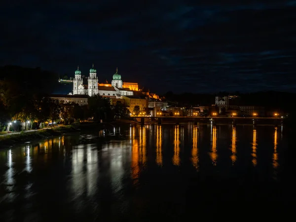 Passau St. Stephen Katedrali geceleri — Stok fotoğraf