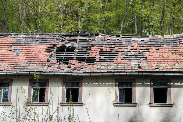 Tormenta casa dañada fondo — Foto de Stock