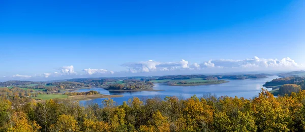 Panorama du barrage en automne Vogtland Saxe Allemagne — Photo