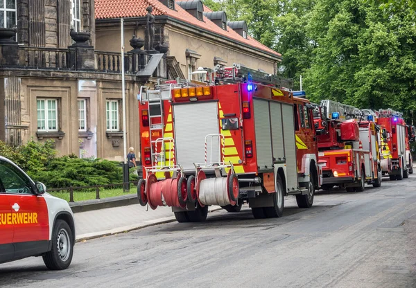 Brigada de bomberos alemana en acción — Foto de Stock