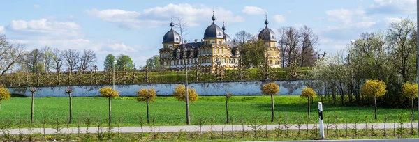 Vártó a bajor Seehof kastélyban — Stock Fotó