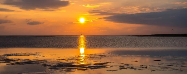 Panorama wadden zee zonsondergang Noordzee — Stockfoto