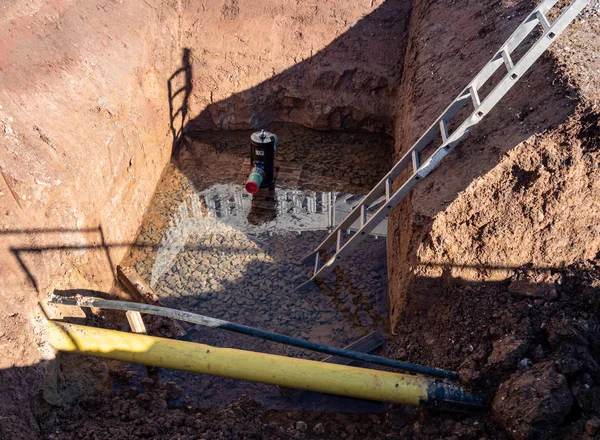 Construction site civil engineering water pipe breakage eliminat