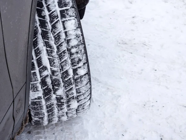 Profile of winter tyres with snow — Stock Photo, Image