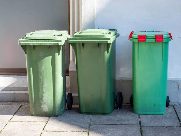 Zielone Pojemniki Odpady Organiczne Bioodpadów — Zdjęcie stockowe