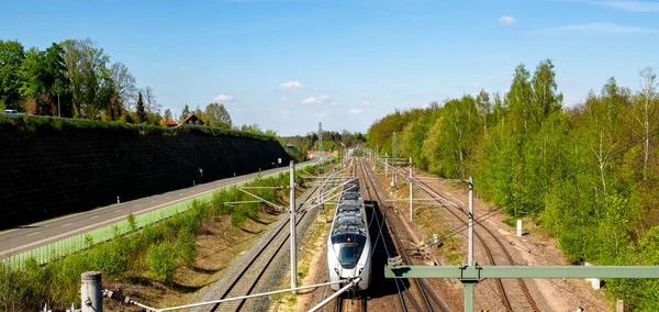 Bahn Rijdt Het Spoorwegnet Duitsland — Stockfoto